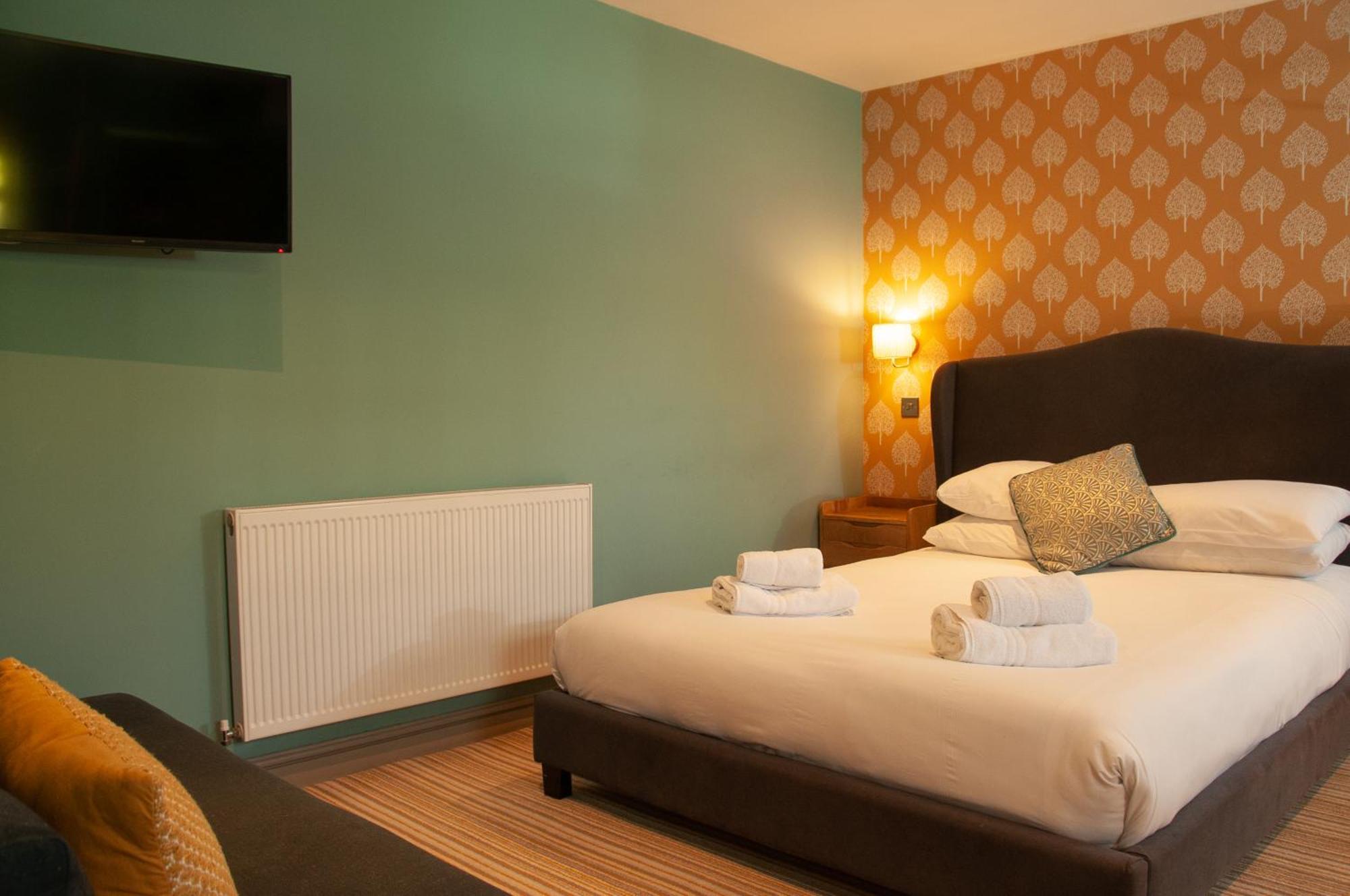 เดอะ คาวเดรย์ อาร์ม Bed & Breakfast Worth  ภายนอก รูปภาพ